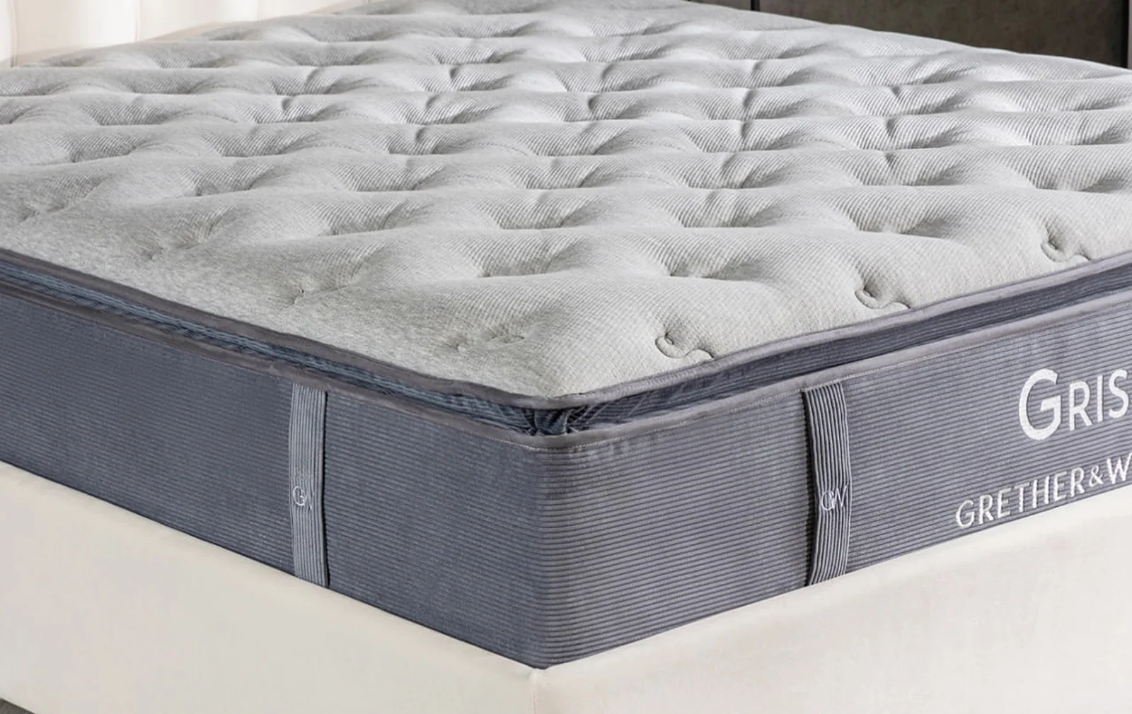 Grether & Wells Gris/Ròse IMPERIAL – Modern Luxury with Refined Comfort (Copia) - Image 3
